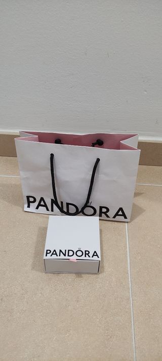 Pulsera Pandora talla pequeña.