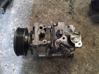 Compresor aire acondicionado 4472601322 Audi y_847