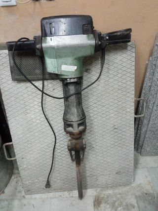 Martillo percutor 