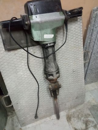 Martillo percutor 