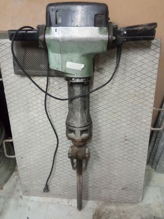 Martillo percutor 