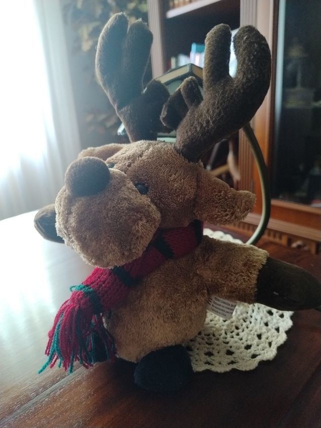 Peluche navideño Reno
