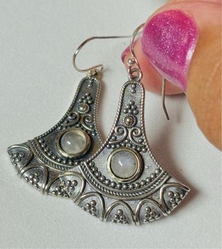 Pendientes con piedra luna azul en plata ley 925 