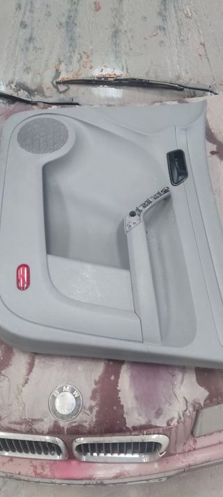 Guarnecido puerta del. derecha CADDY