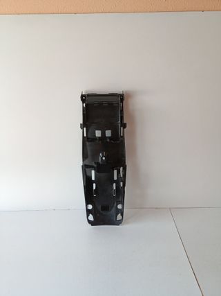 plastico subchasis suzuki gsxr 1000 k5 k6 despiece