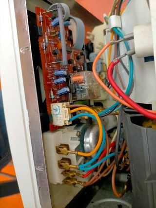MICROONDAS WHIRLPOOL VIP 20, FUNCIONA NO CALIENTA