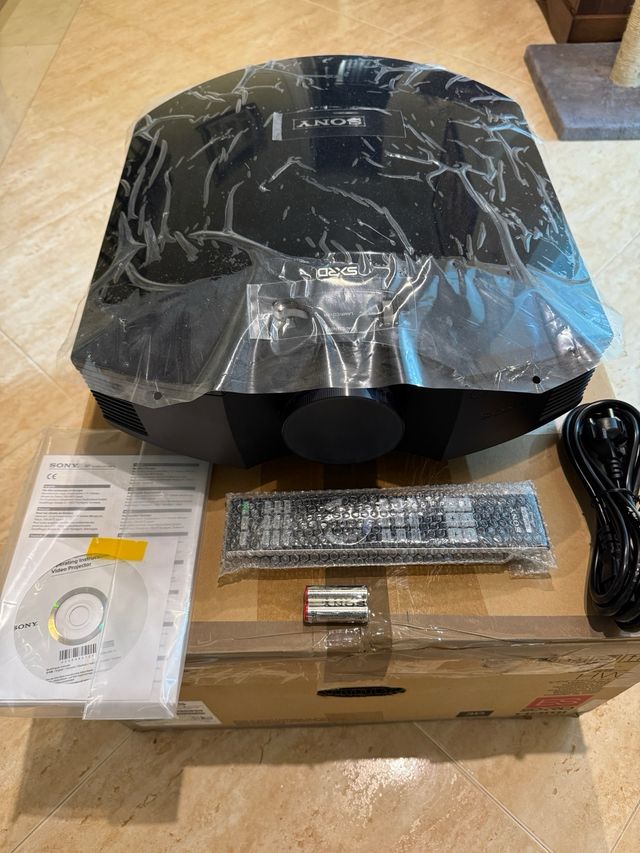 Proyector Sony VPL-HW40ES. Leer problema