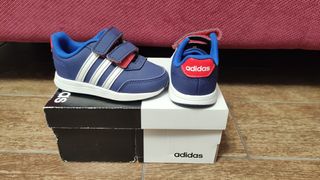 Scarpe Adidas bimbo nuove