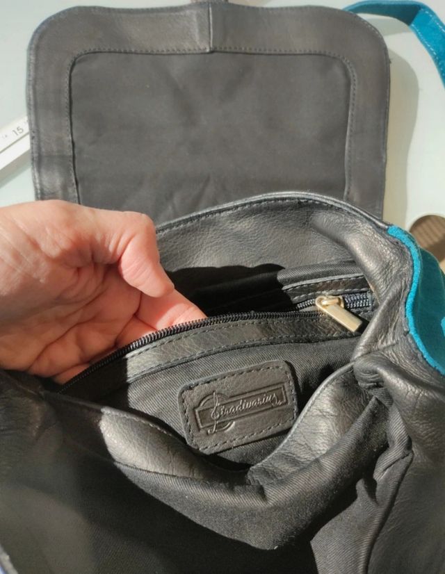 Bolso piel bandolera.