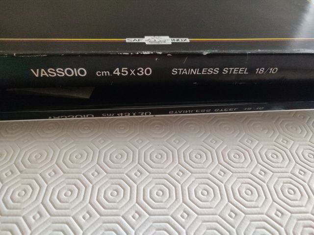 Vassoio vintage in acciaio inox e oro