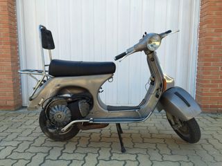 Vespa p 200 e