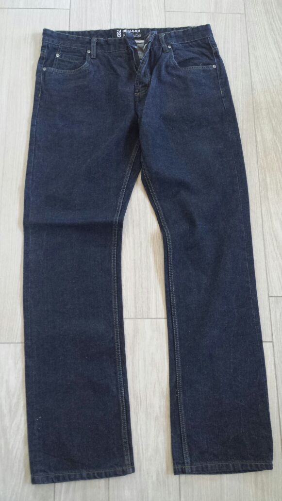 pantaloni jeans