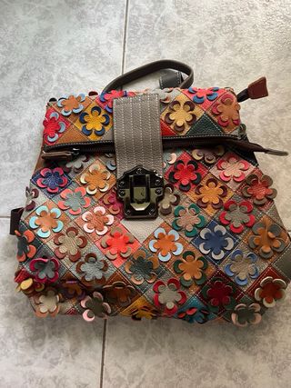 Bolso mochila de cuero italiano