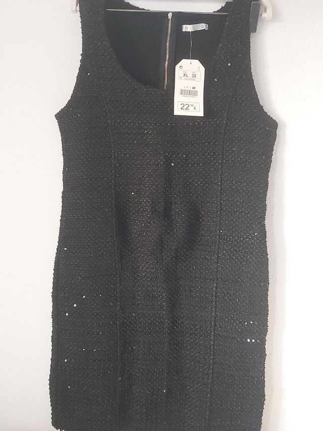 Vestido nuevo negro, Lefties