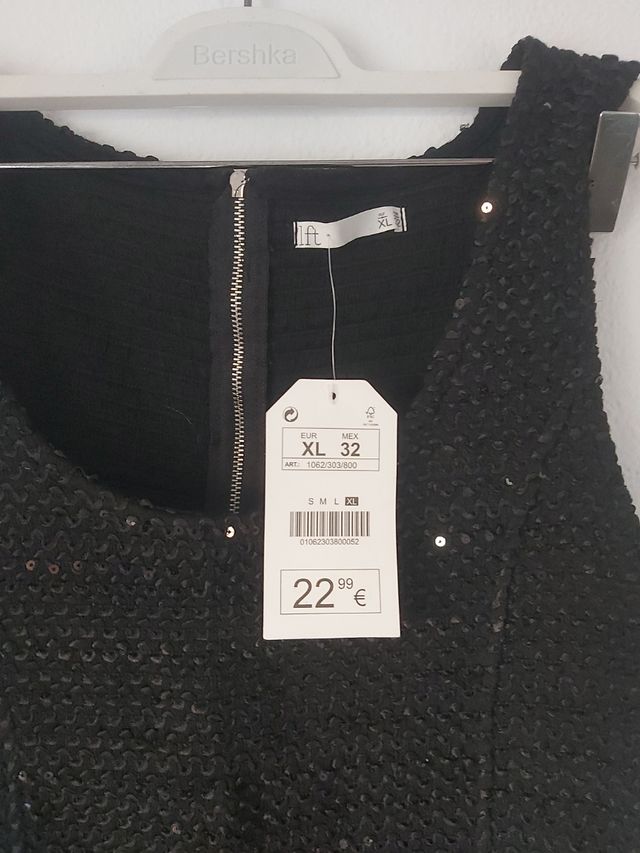 Vestido nuevo negro, Lefties