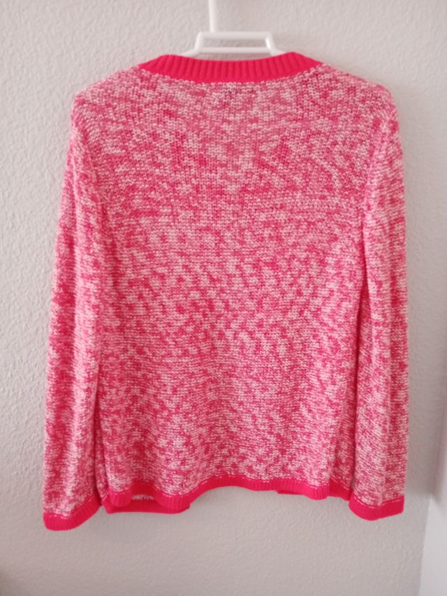 Cardigan de "Mango".