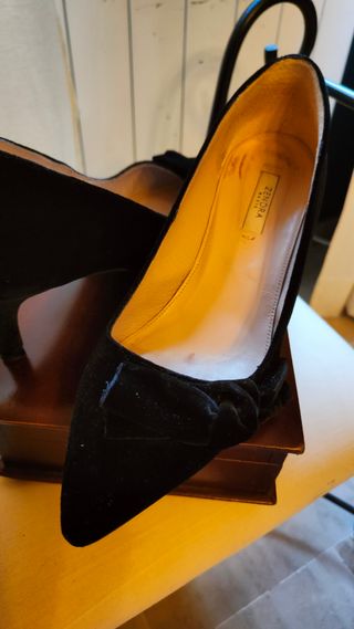 Zapatos de salón de terciopelo 