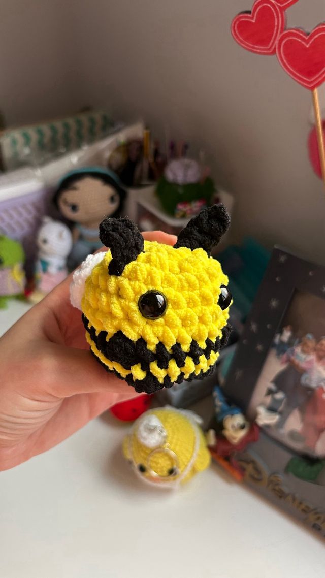 abejita amigurumi crochet