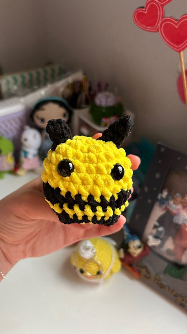 abejita amigurumi crochet