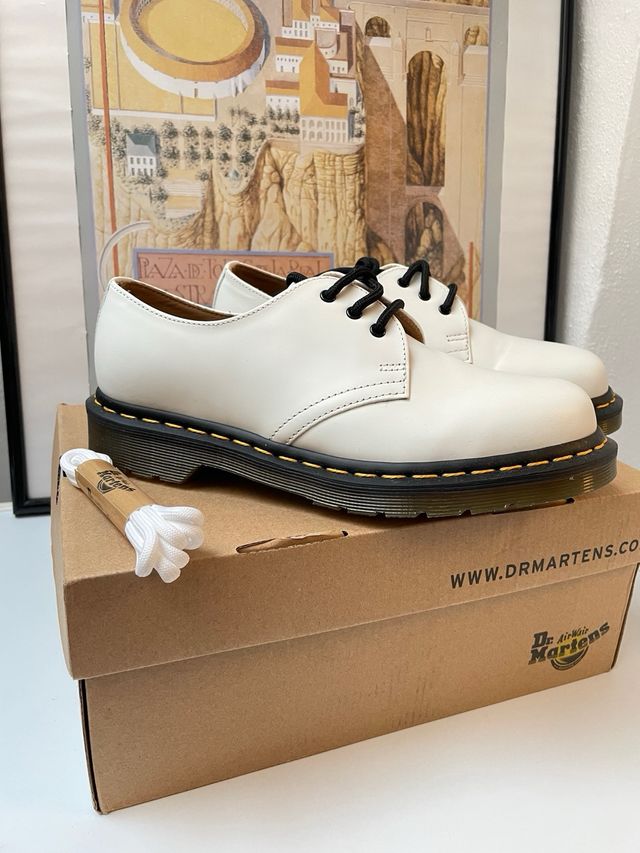 Boots Dr Martens