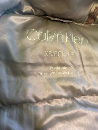 Abrigo plumífero Calvin Klein XS mujer 