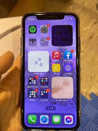 iPhone 11 lila