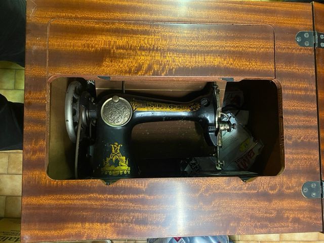 Macchina da cucire singer
