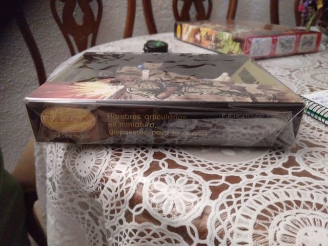 Caja pequeña de madelman