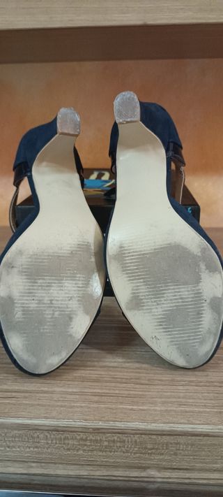 Zapatos tacón mujer.