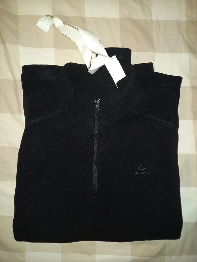 Nuevo sin estrenar Decathlon Quechua Forro polarr