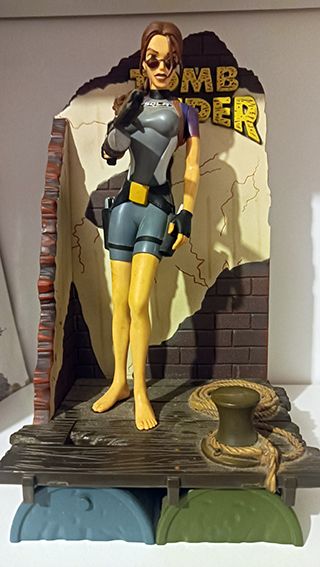 Figura Lara croft 1998