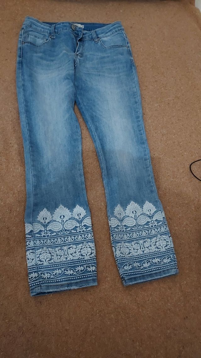 Pantalón  vaquero en perfecto estado 