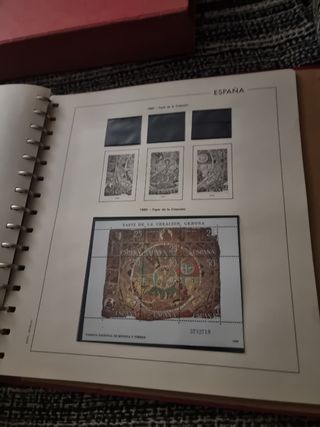 Álbum de sellos 1975-1981