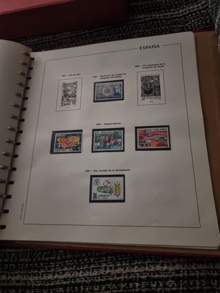 Álbum de sellos 1975-1981