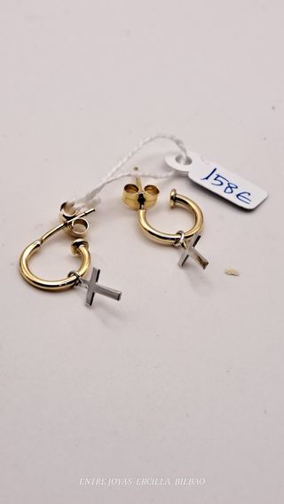 Aros Oro 18K con Cruz Oro Blanco