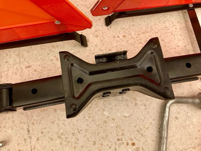 Set di gatto meccanico e 2 triangoli di sicurezza