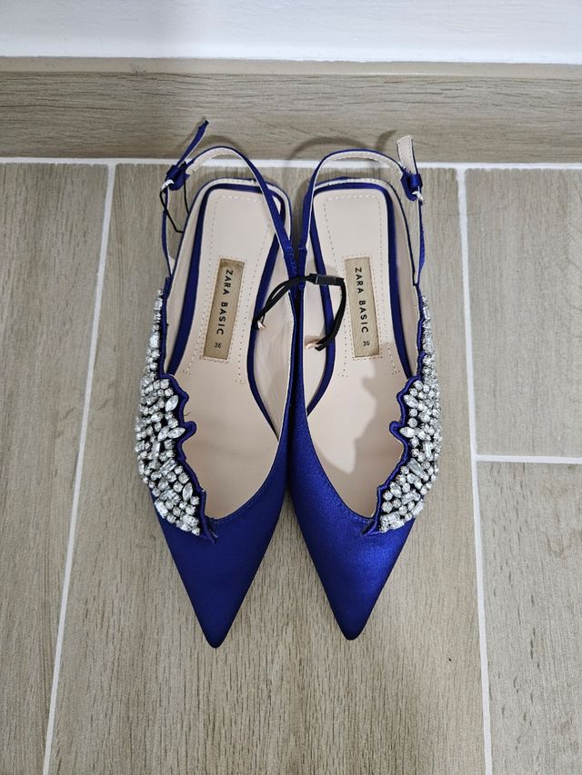 Mules Zara de raso y pedrería