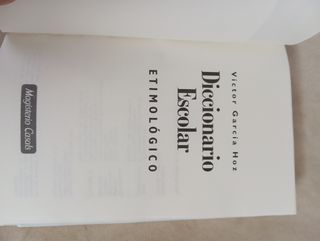 Diccionario escolar etimologíco