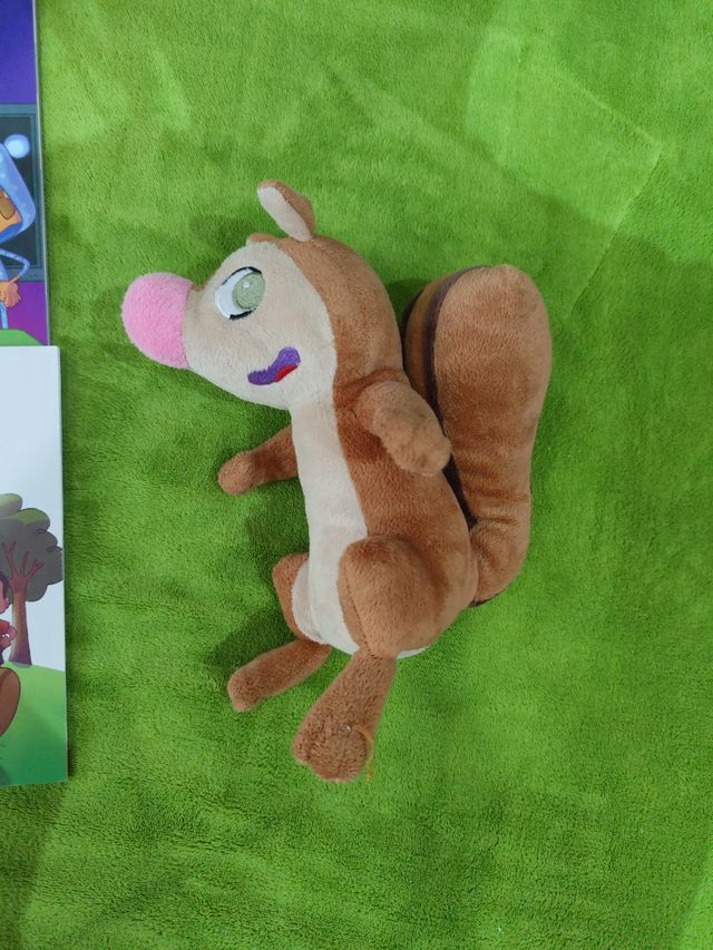 4 Libros de Rasi. SM y peluche Rasi