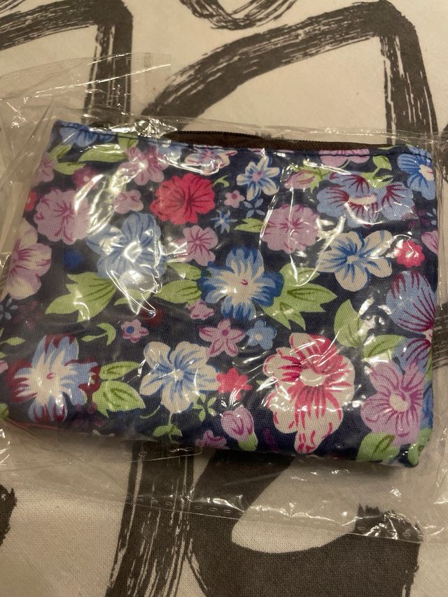 Borsetta e piccolo astuccio VIOLETTA