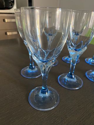 8 bicchieri calici vino o spumante vetro Bormioli