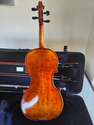 Violín 4/4 patrón Guarneri del Gesu.