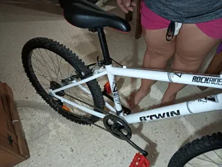 Bicicleta marca btwin 24 "