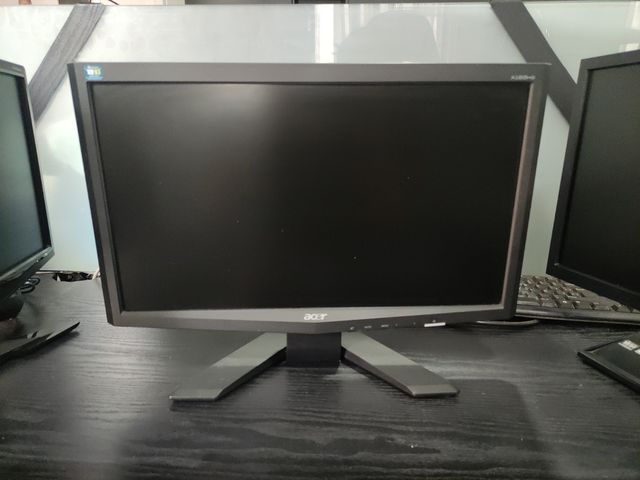 Pantalla Acer 21 pulgadas