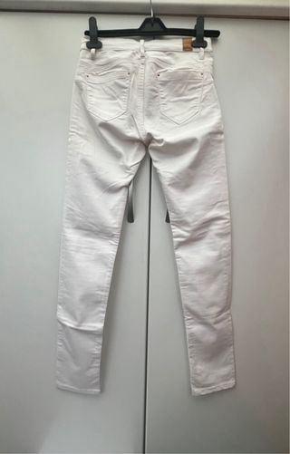 Pantalón blanco