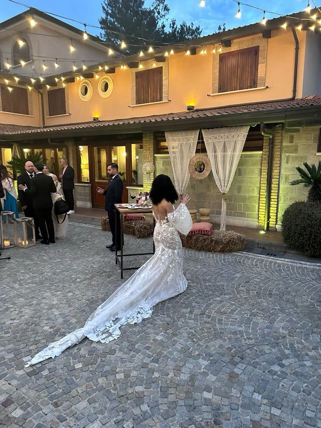 Abito da Sposa Enzoani Bridal Pizzo Avorio a Siren