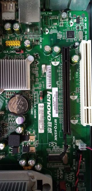 Lenovo thinkcentre 6258 PC DESKTOP RAM 4GB HDD 250