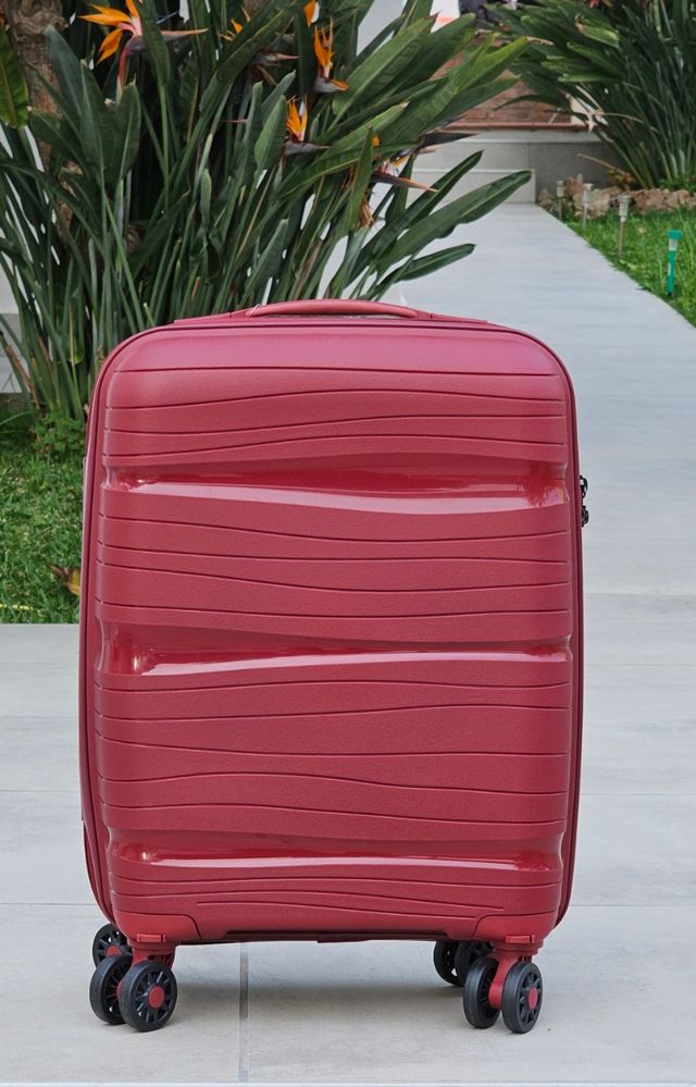 Maleta 53x34x18cm nueva