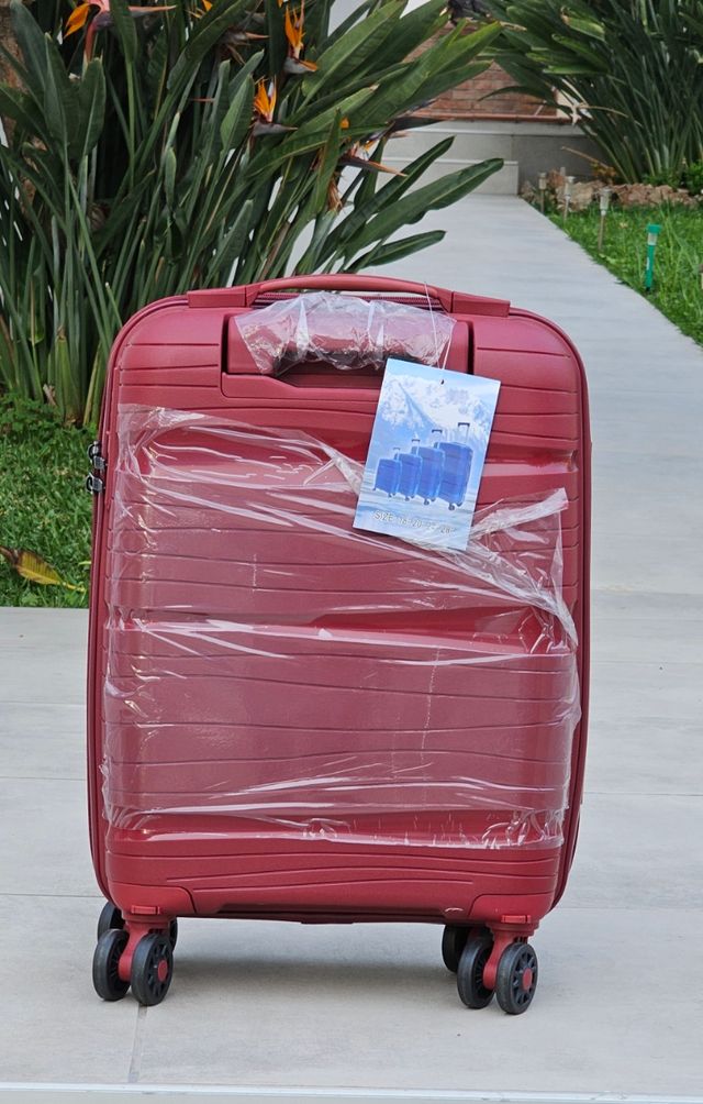 Maleta 53x34x18cm nueva