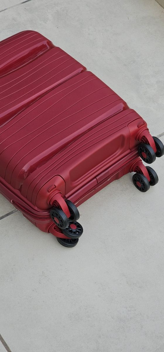 Maleta 53x34x18cm nueva